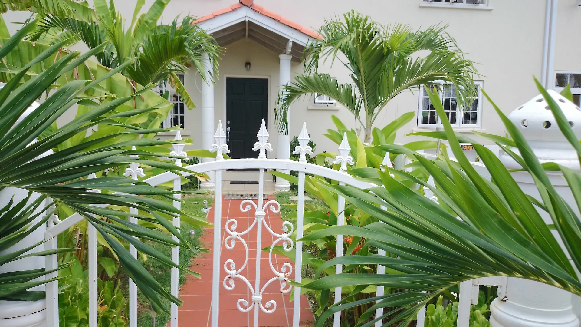 Heritage House - Rodney Bay Bed & Breakfast Gros Islet